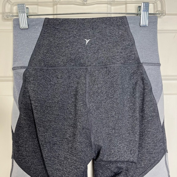 NWOT Old Navy Active Go-Dry Leggings S Grey Multi - Picture 10 of 12